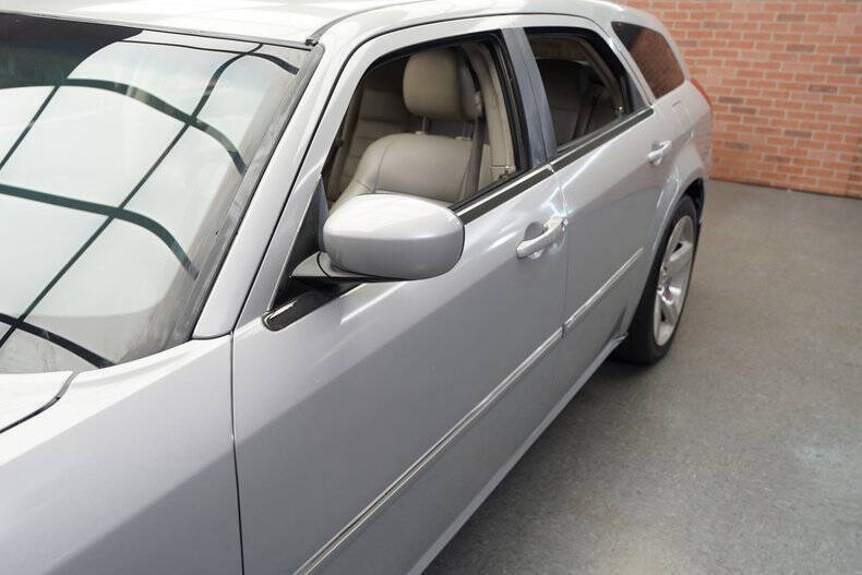 2005 Dodge Magnum RT
