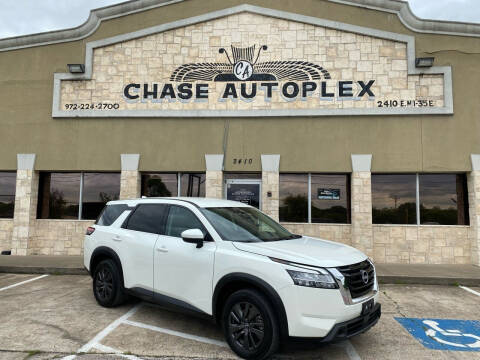 2022 Nissan Pathfinder for sale at CHASE AUTOPLEX in Lancaster TX