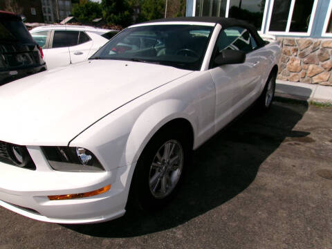 2006 Ford Mustang V6 Standard
