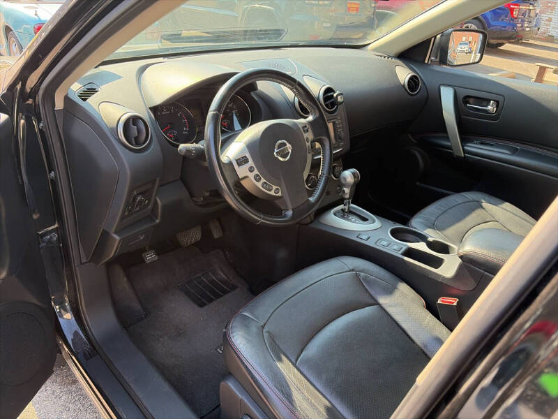2013 Nissan Rogue SV w/SL Package