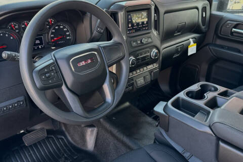 2024 GMC Sierra 2500HD Pro