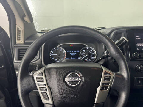 2024 Nissan Titan SV