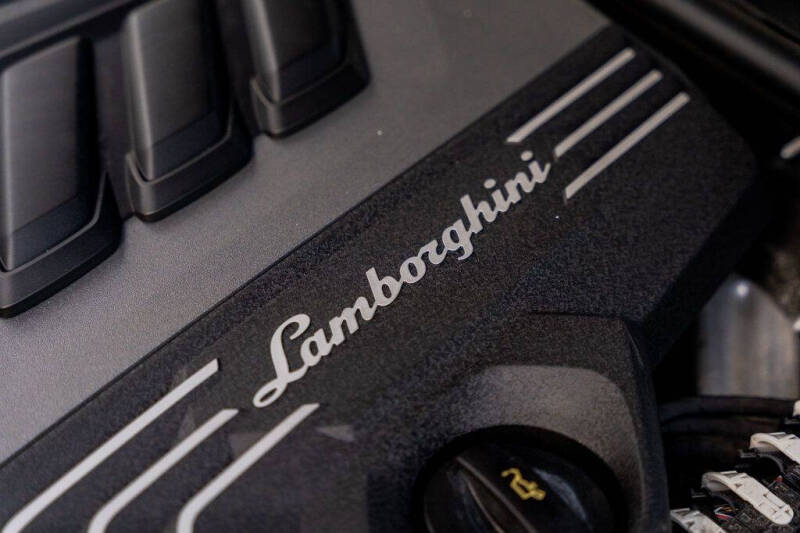 2020 Lamborghini Urus