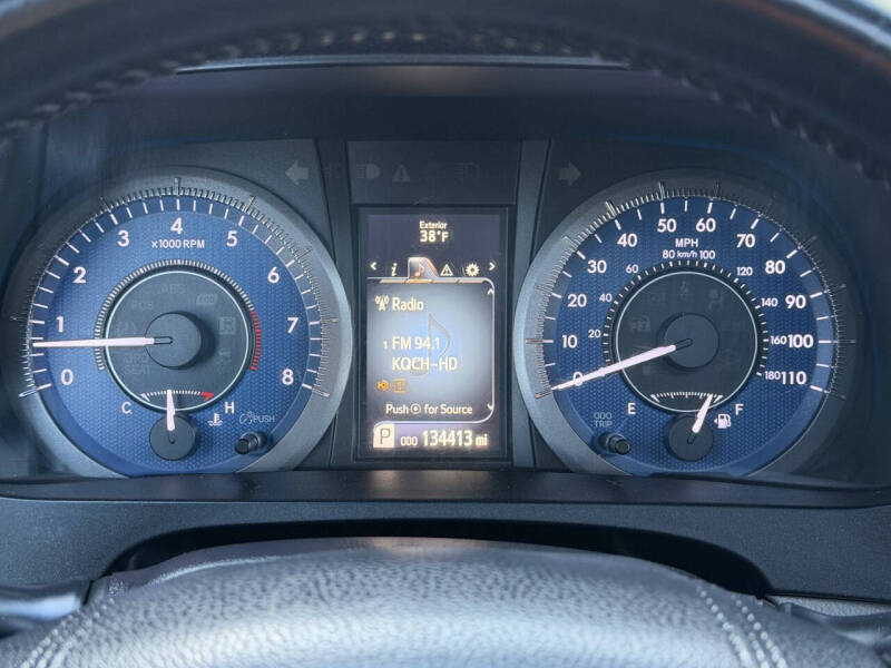 2016 Toyota Sienna XLE 8-Passenger