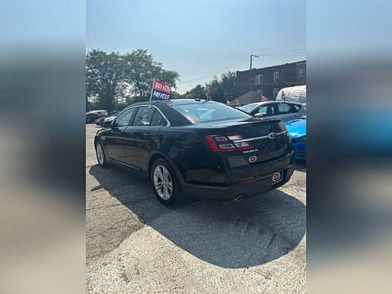 2014 Ford Taurus SEL