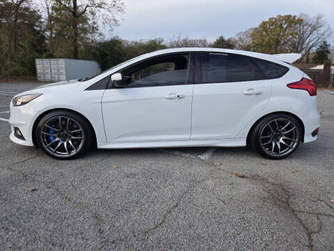 2018 Ford Focus ST