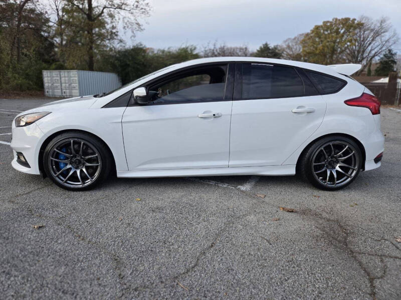 2018 Ford Focus ST