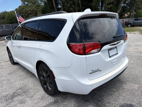 2018 Chrysler Pacifica Touring L