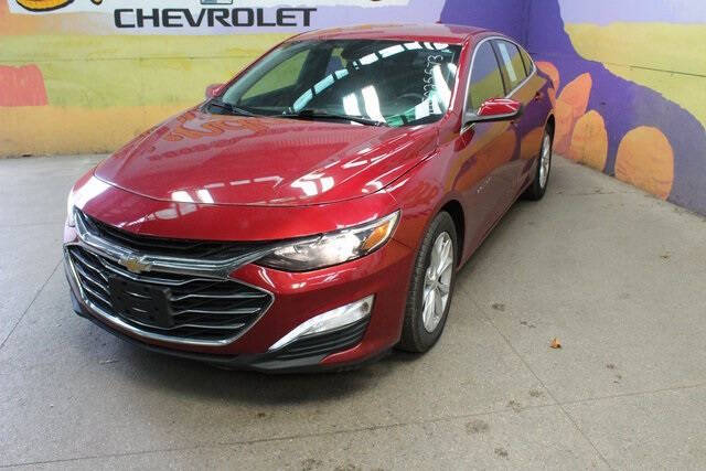 Used 2021 Chevrolet Malibu 1LT with VIN 1G1ZD5ST0MF025573 for sale in Grand Ledge, MI