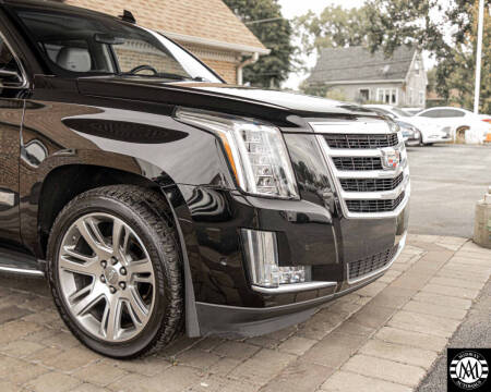 2018 Cadillac Escalade ESV Luxury