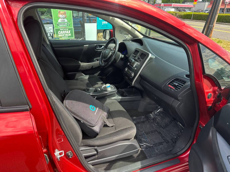 2015 Nissan LEAF S