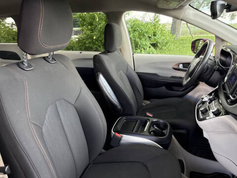 2018 Chrysler Pacifica Touring Plus
