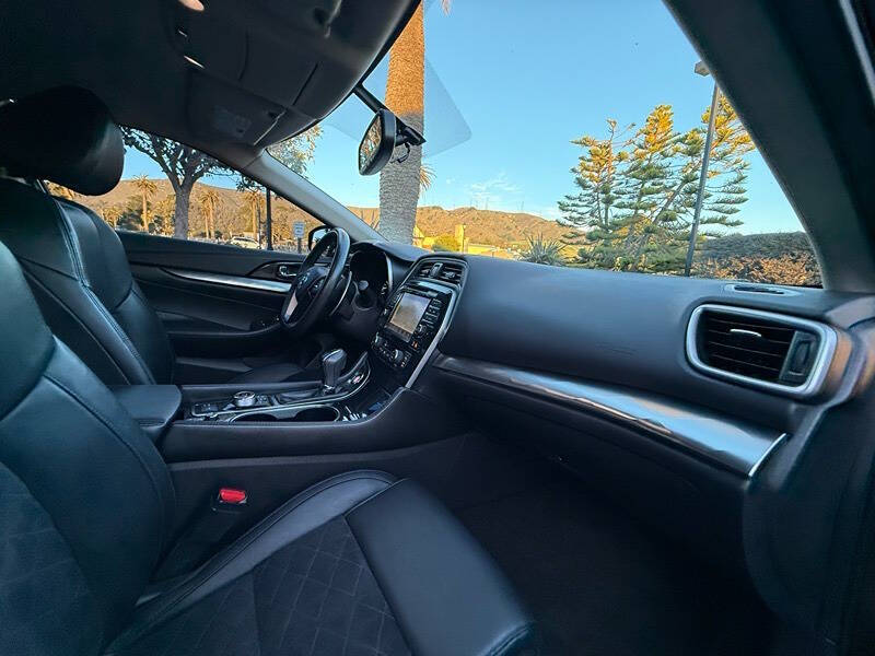 2017 Nissan Maxima 3.5 SR