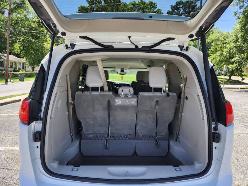2017 Chrysler Pacifica Touring-L