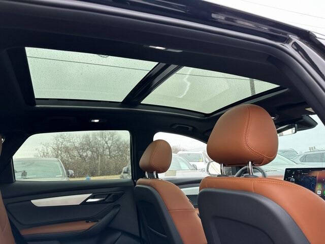 2025 VinFast VF8 Plus