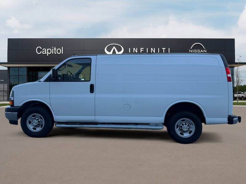 2024 Chevrolet Express 2500