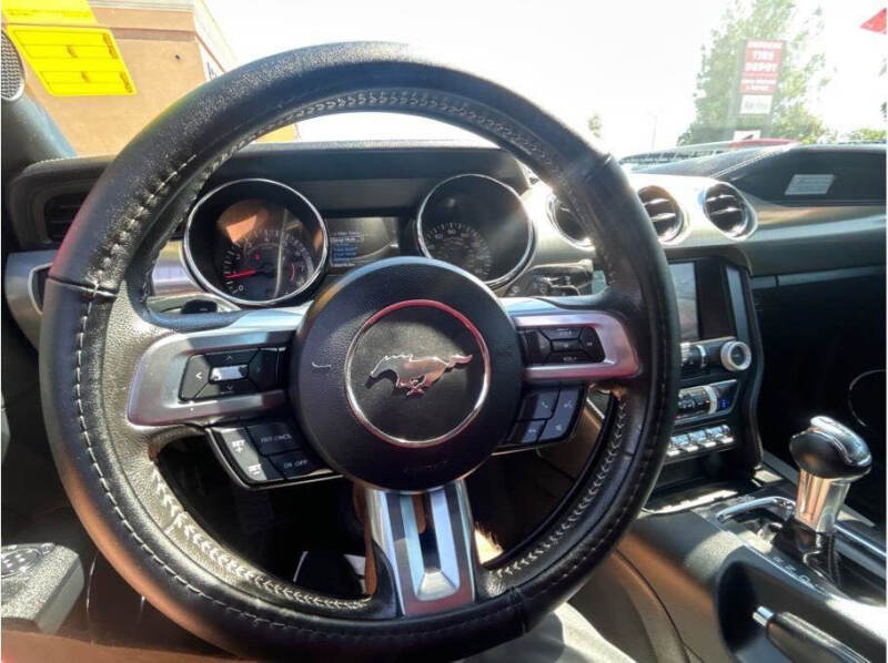 2015 Ford Mustang