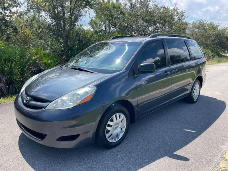 2010 Toyota Sienna for sale in Pompano Beach, FL