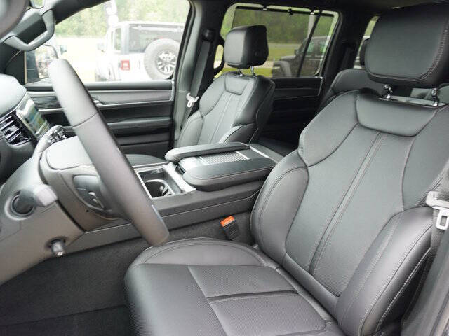 2024 Jeep Wagoneer L Carbide