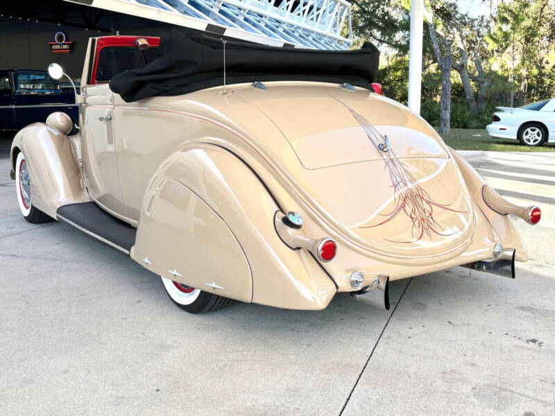 1936 Ford Model 68