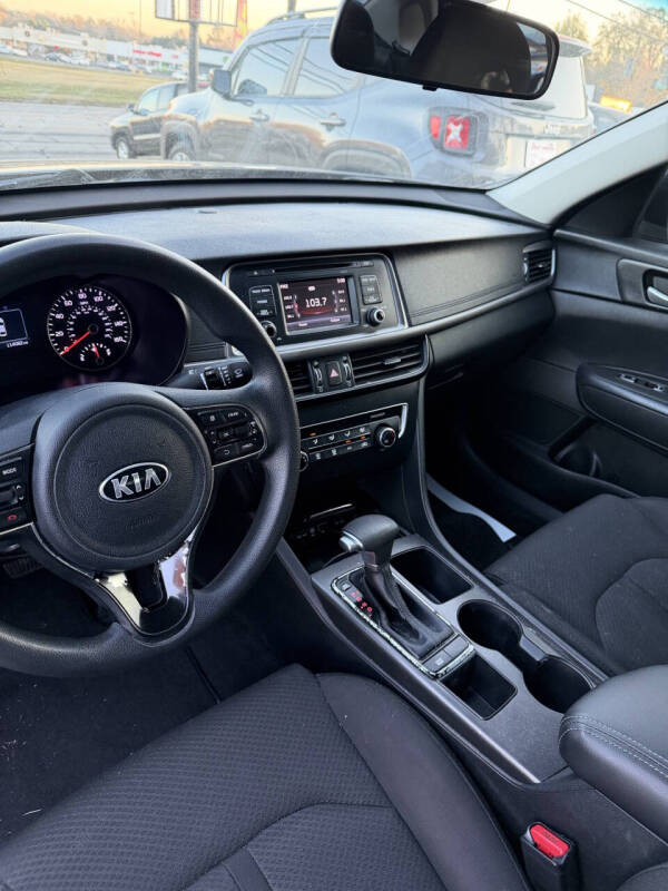 2017 Kia Optima LX