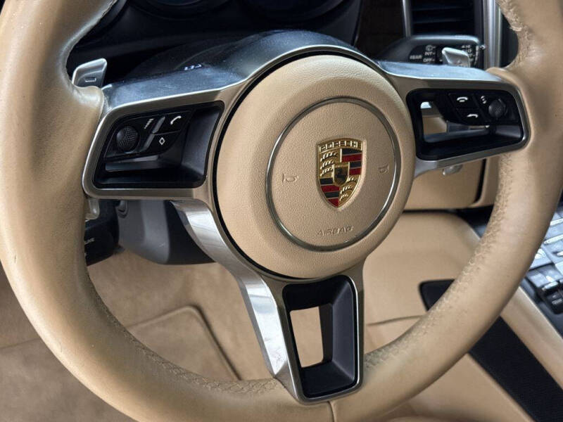 2015 Porsche Macan S
