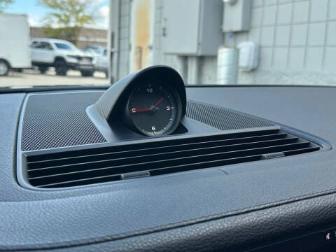 2019 Porsche Panamera 4