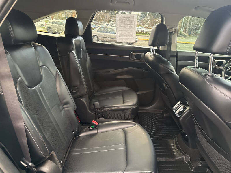 2023 Kia Sorento Hybrid EX