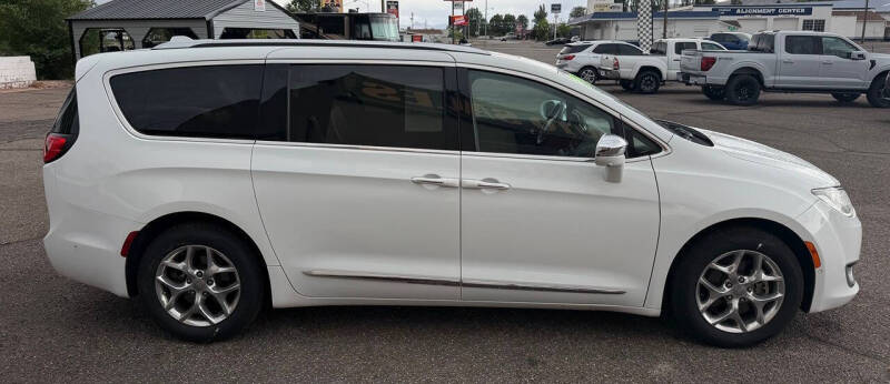 2017 Chrysler Pacifica Limited