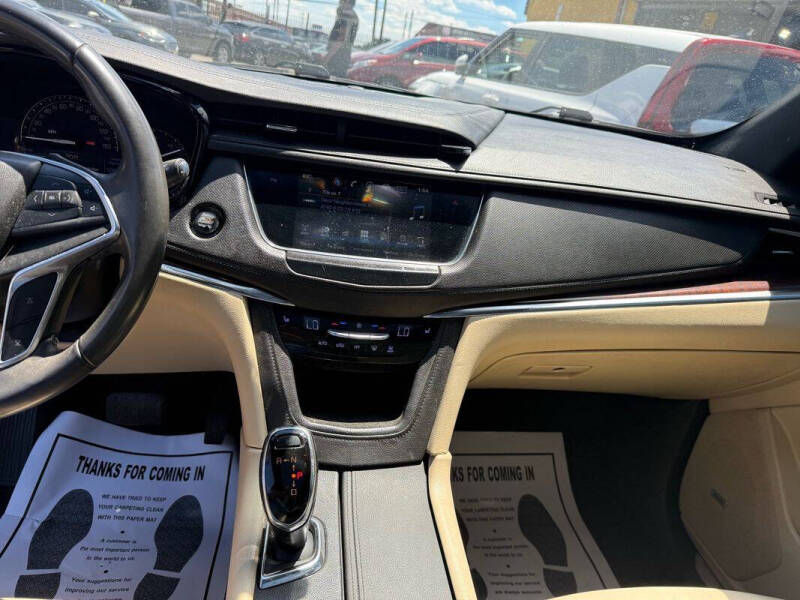 2017 Cadillac XT5 Luxury