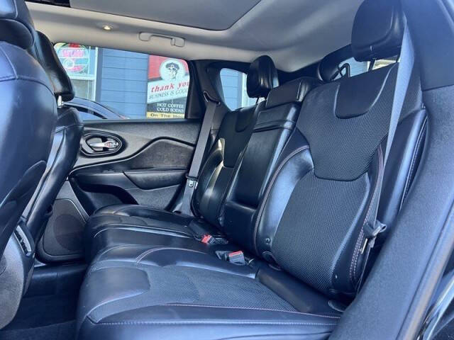 2019 Jeep Cherokee Trailhawk