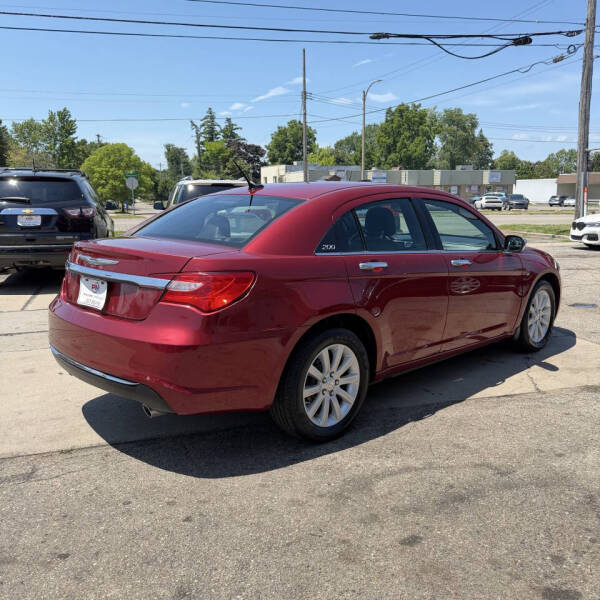 2014 Chrysler 200 Limited