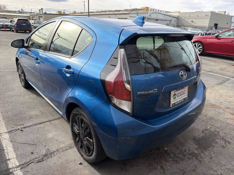 2016 Toyota Prius c Four