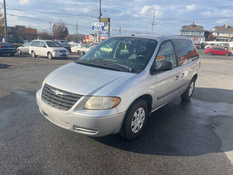 2006 Chrysler Town and Country for sale at 25TH STREET AUTO SALES in Easton PA