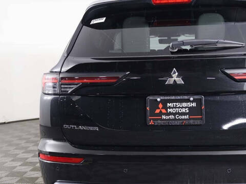 2025 Mitsubishi Outlander SEL Platinum Edition