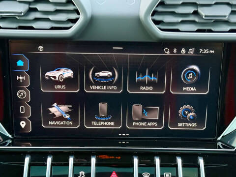 2024 Lamborghini Urus S