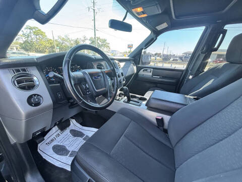 2017 Ford Expedition EL XLT