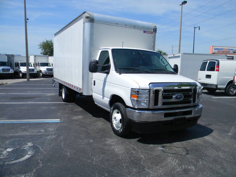 2024 Ford E-350