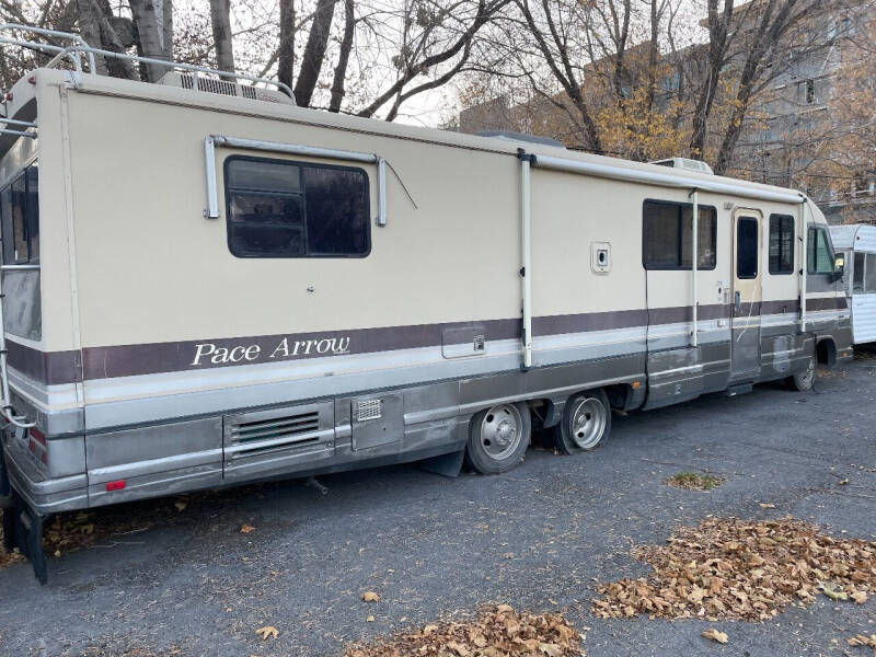 1989 Pace American 37F