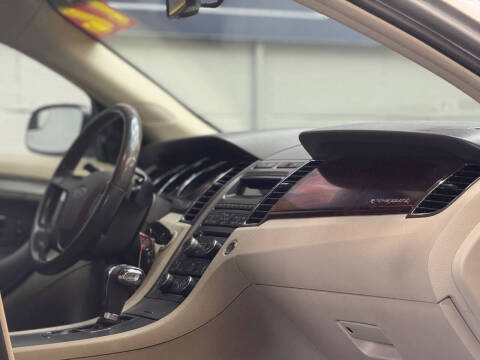 2012 Ford Taurus SEL