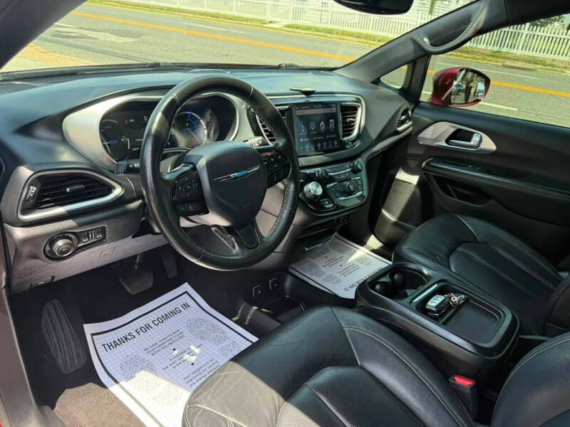 2020 Chrysler Pacifica Hybrid Touring L