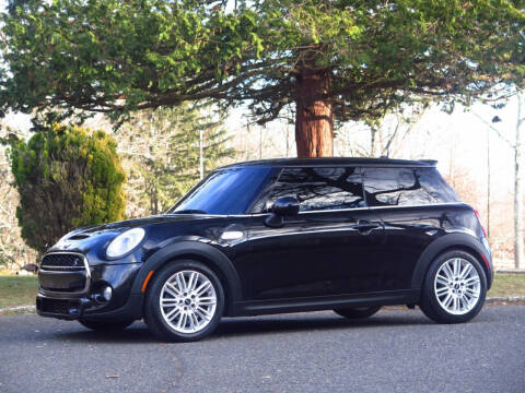 2015 MINI Hardtop 2 Door for sale at M2 Auto Group Llc. EAST BRUNSWICK in East Brunswick NJ