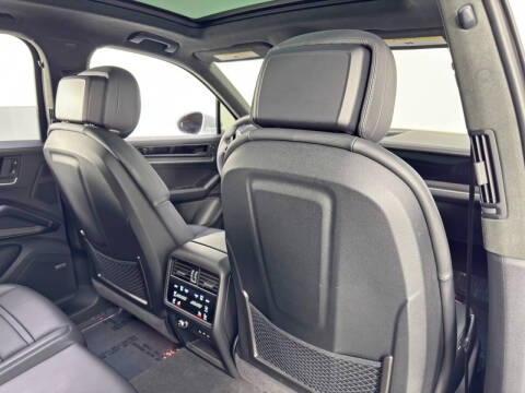 2024 Porsche Cayenne S
