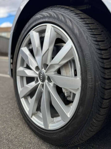 2017 Audi A4 2.0T quattro Premium