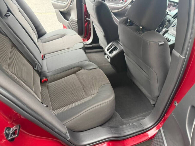 2019 Ford Taurus SEL