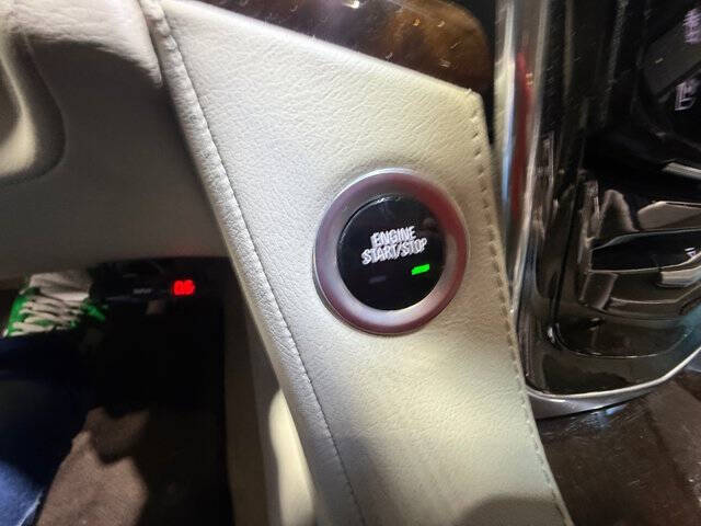 2016 Cadillac Escalade Luxury Collection