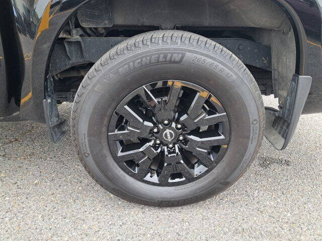 2023 Nissan Frontier SV