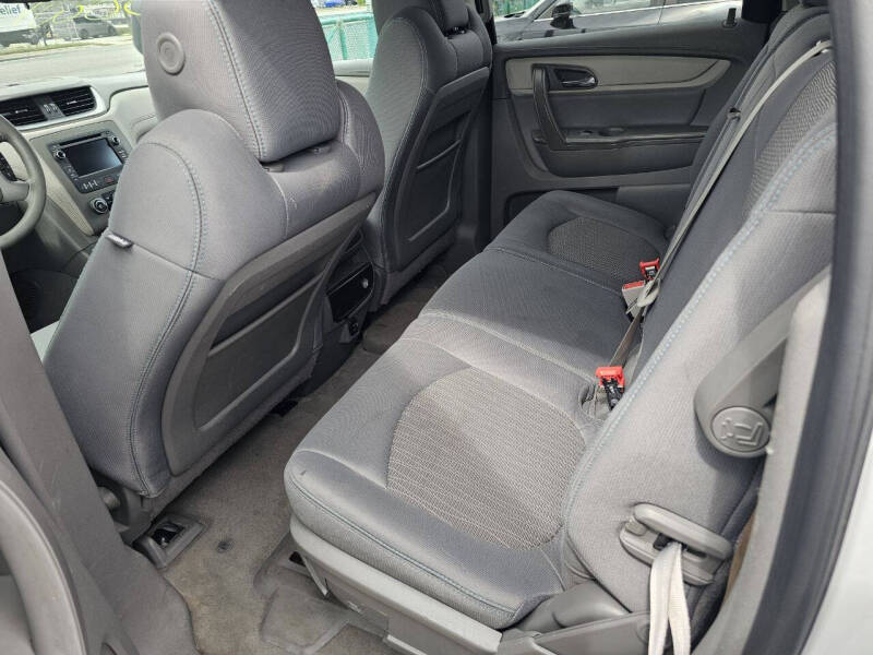 2017 Chevrolet Traverse LS