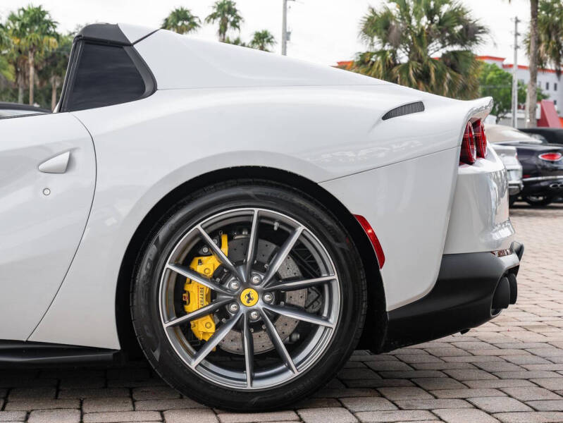2021 Ferrari 812 GTS