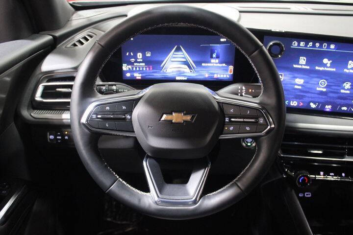 2024 Chevrolet Traverse LS